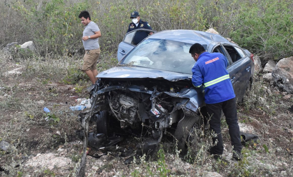 Se Salvan De Milagro Tras Aparatoso Choque En La M Rida Canc N