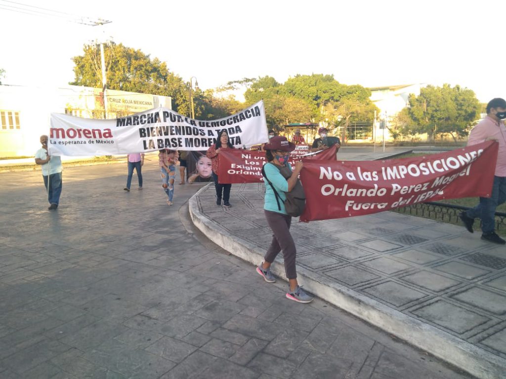 Marchan contra imposiciones en Morena Yucatán - Noticias de Yucatán