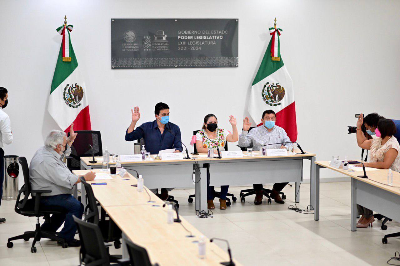Distribuyen en comisión, iniciativa sobre la Ley del ISSTEY - Noticias ...