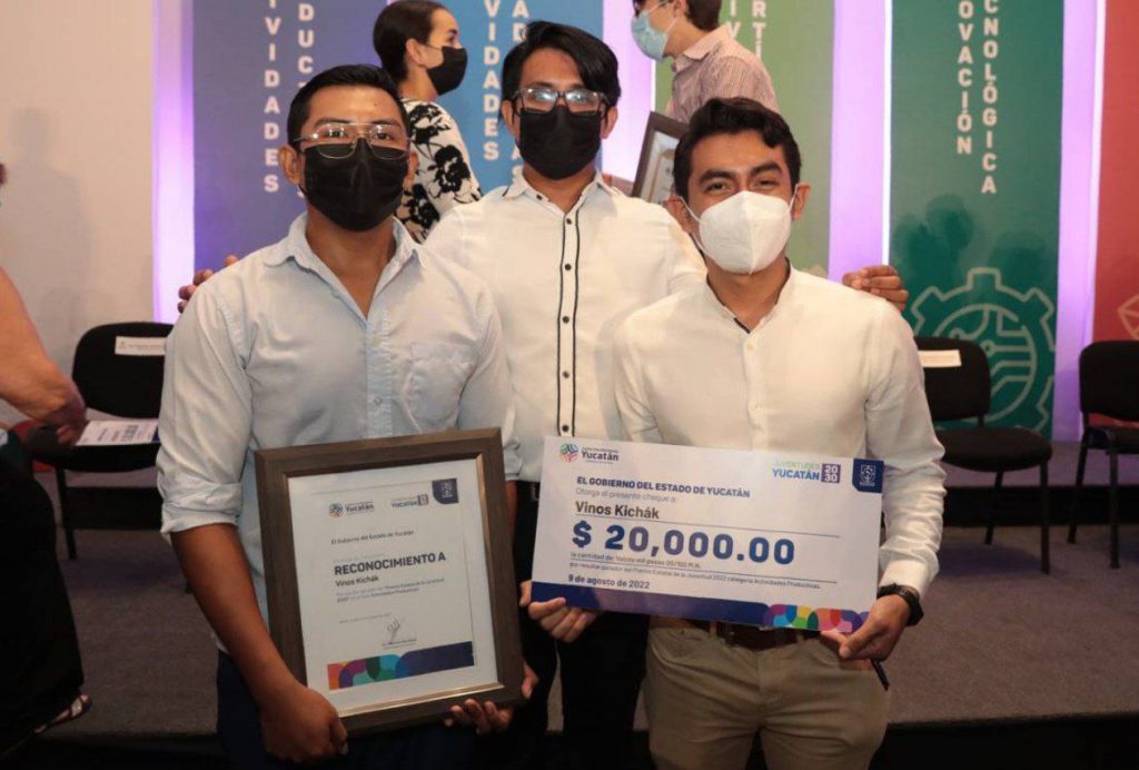 Entregan Premio Estatal de la Juventud a 7 yucatecos Noticias de Yucatán