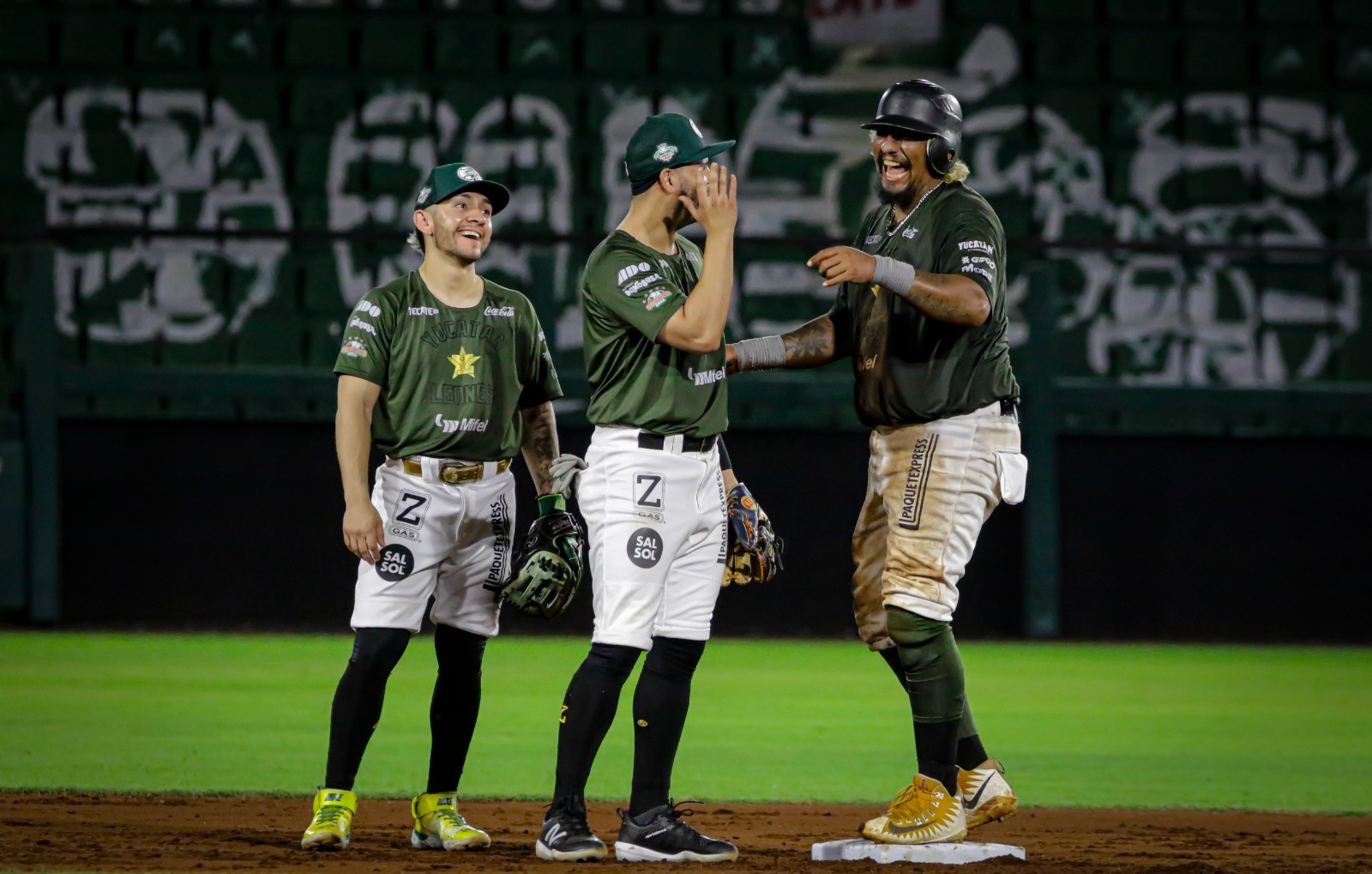 Leones tienen su primer juego interescuadras - Noticias de Yucatán