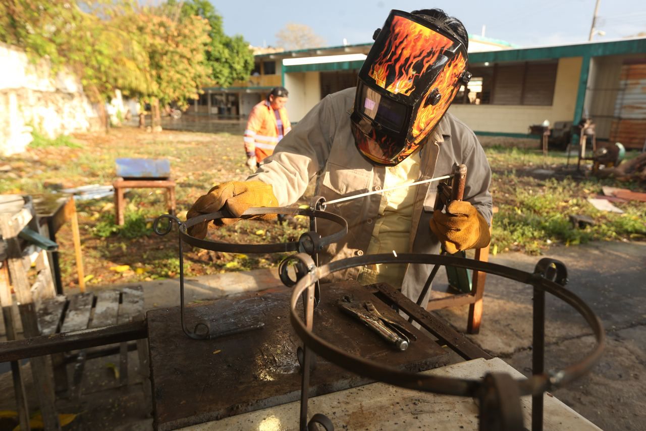 Abre inscripciones la escuela de Artes y Oficios - Noticias de Yucatán