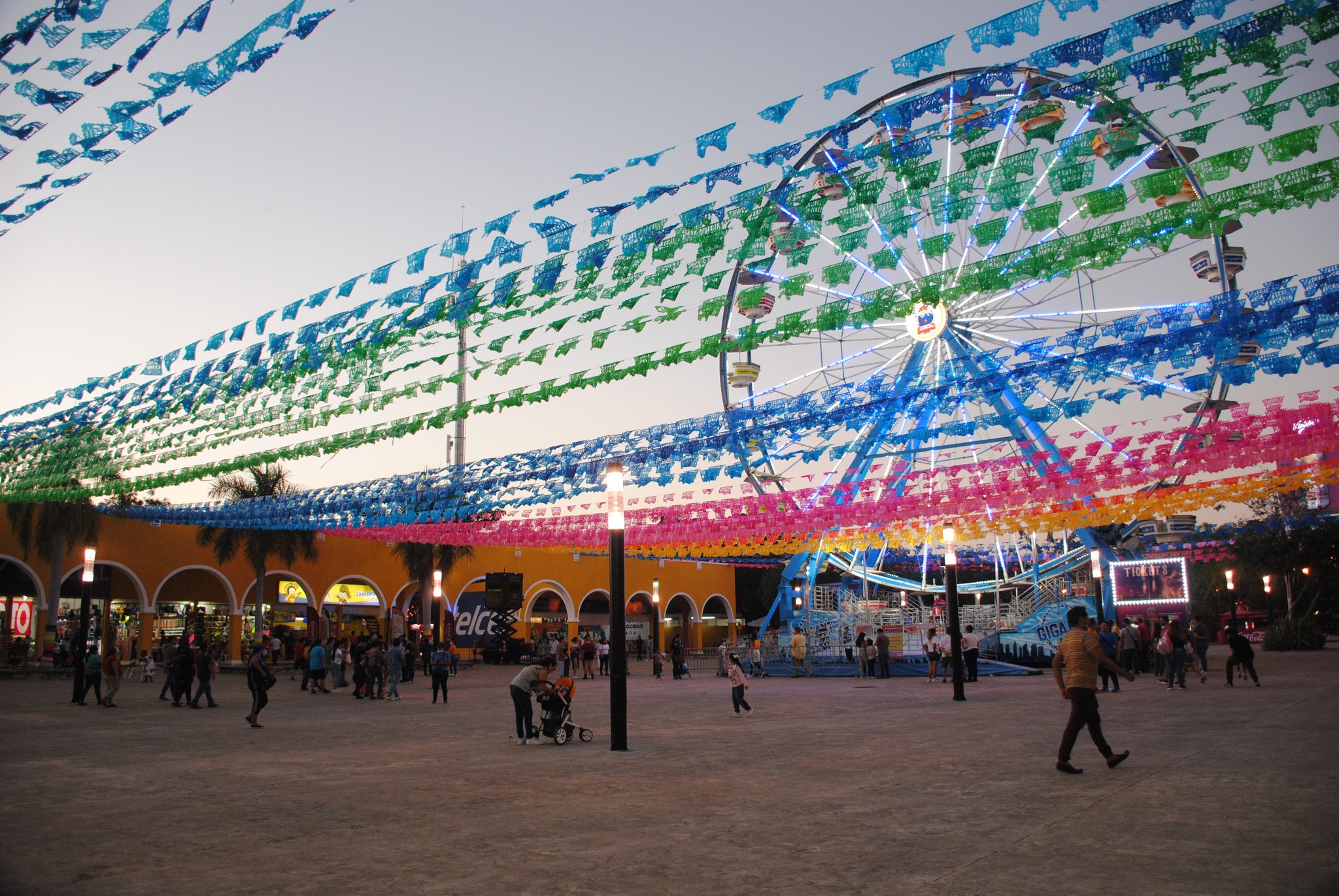 Auf der Yucatán Xmatkuil Fair angekündigte Shows