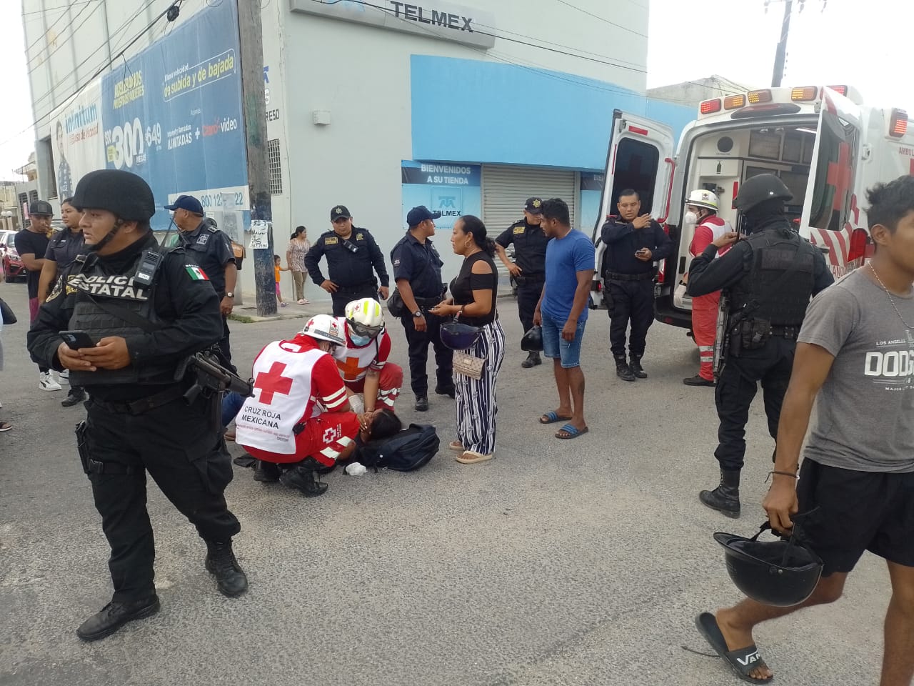 Turistas no respetan el alto y arrollan a motociclista - Noticias de ...