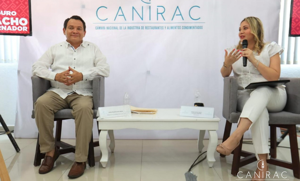 Realiza Canirac encuentro con Huacho Díaz