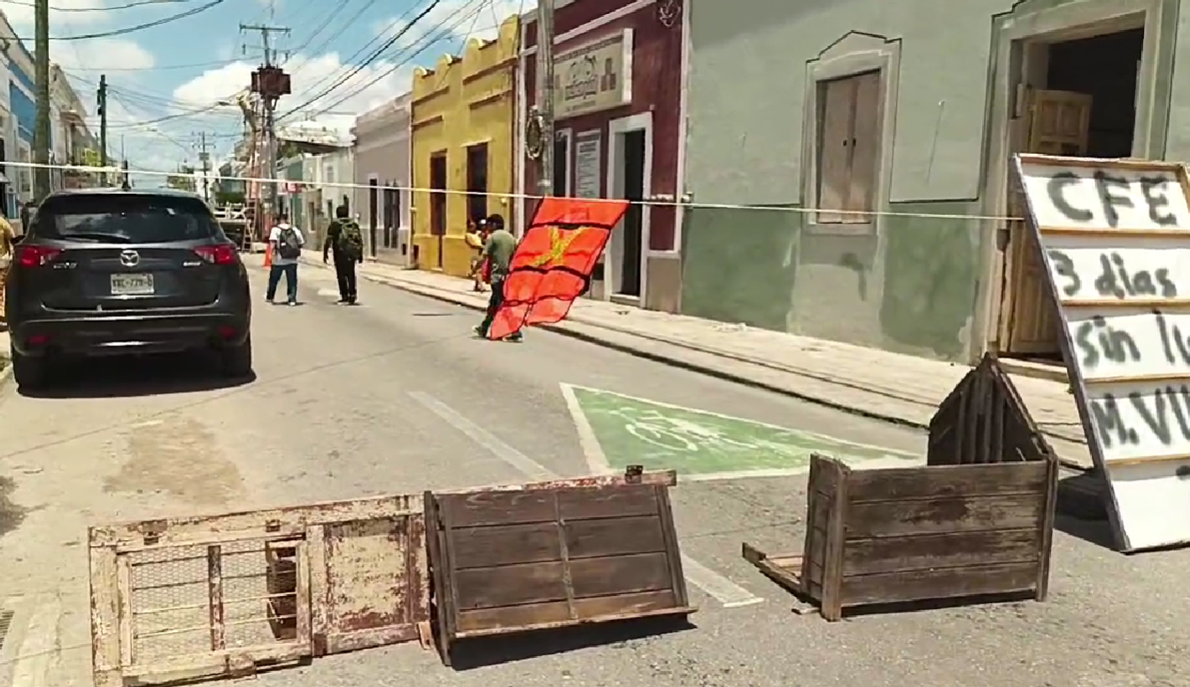 Vecinos de San Cristóbal cierran calles ante falta de energía eléctrica ...