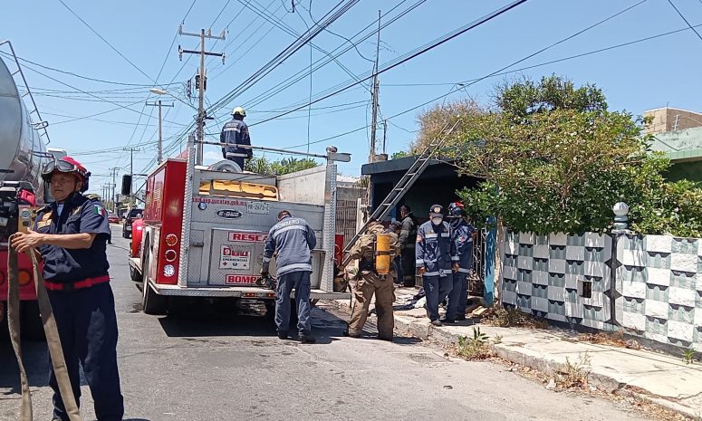 Se registra incendio en predio de la Dolores Otero