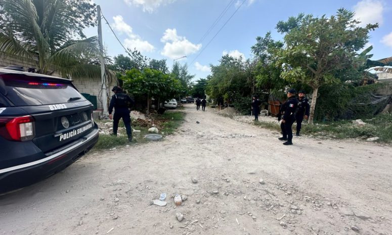 Balean a policías en Playa del Carmen