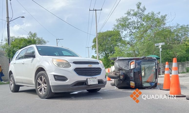 Choca contra mototaxi por pasarse un alto