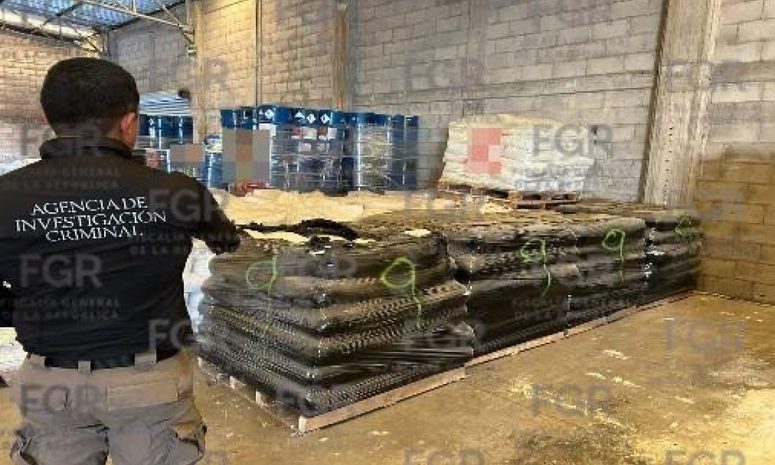 Sinaloa: asegura FGR 49 toneladas y 45 mil litros de sustancias químicas